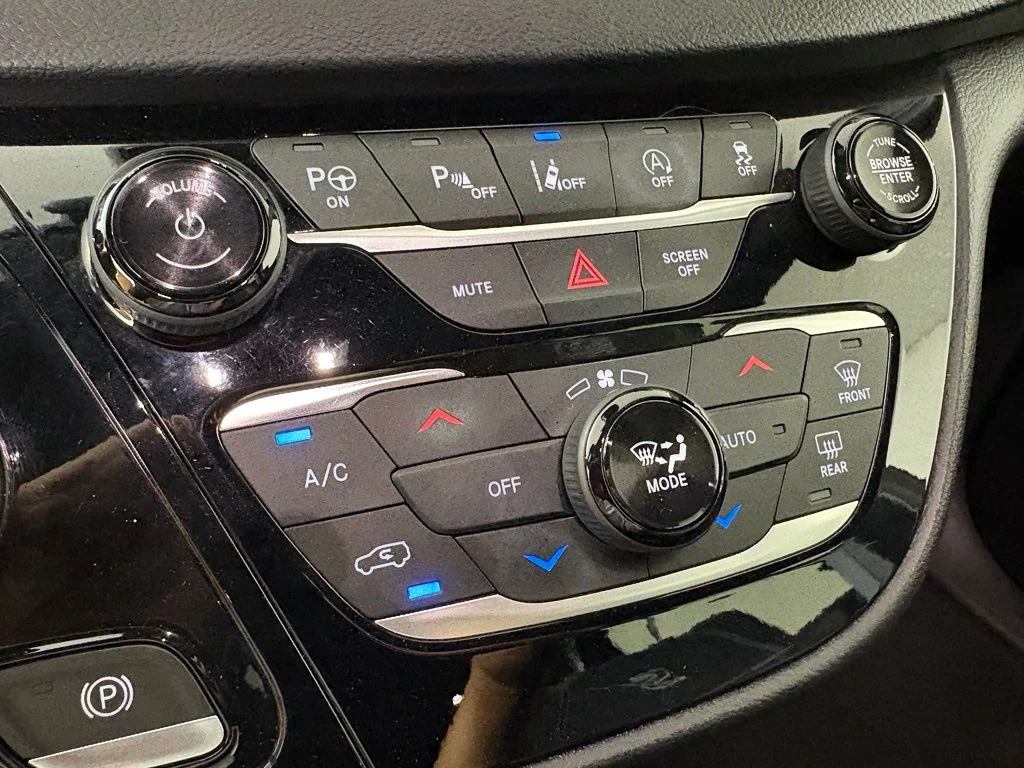 Used 2020 Black Chrysler Touring L Plus image 35