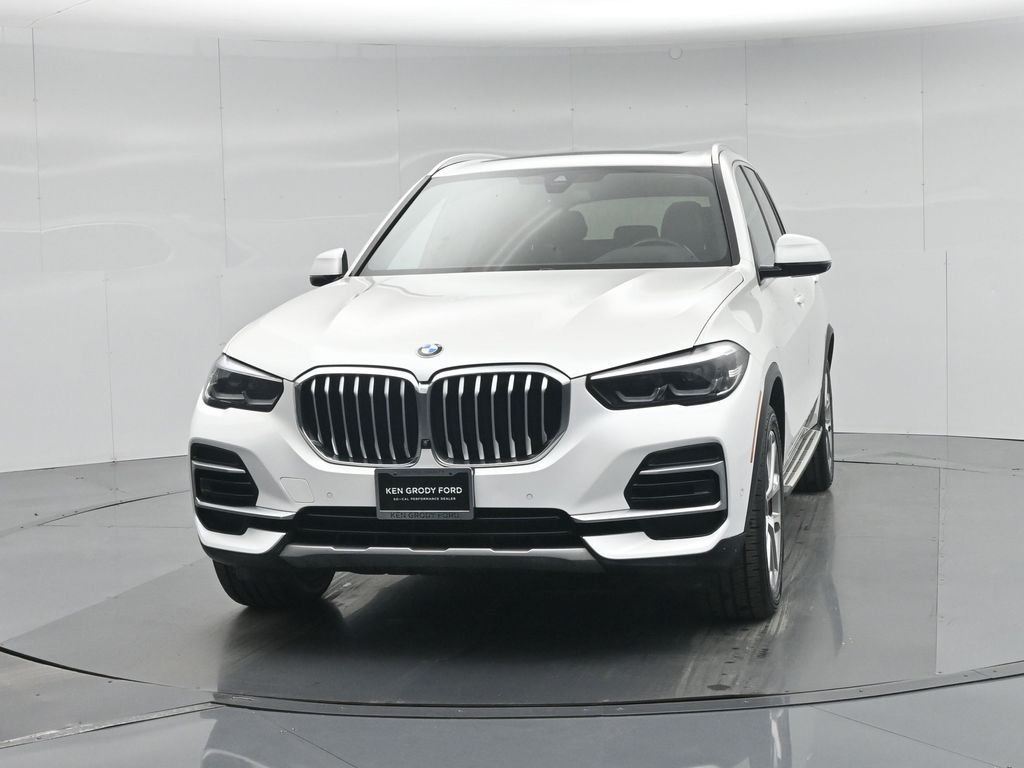 Certified Used 2023 White BMW sDrive40i image 65