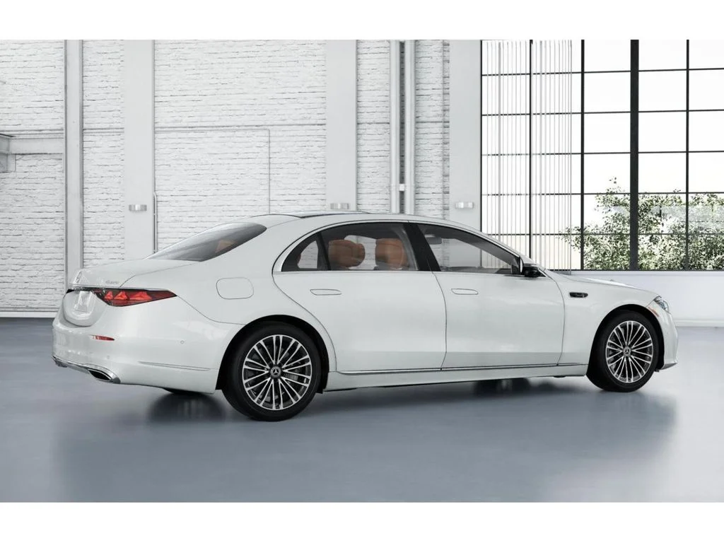 New 2027 White Mercedes-Benz S 580 image 19