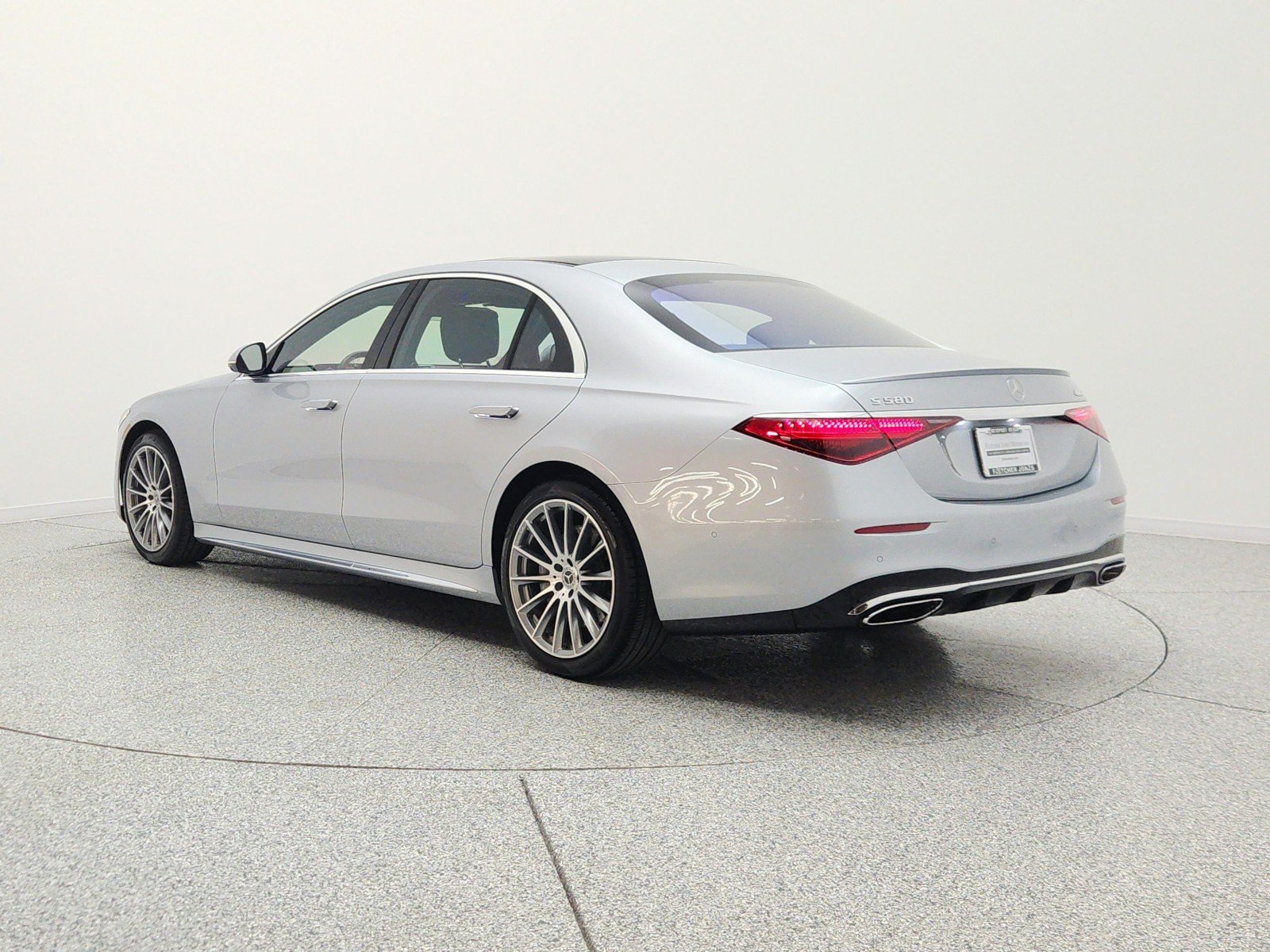 Certified Used 2022 Cirrus Silver Mercedes-Benz S 580 4MATIC® Sedan image 7