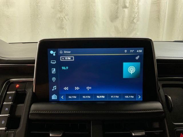 Used 2023 Black Chevrolet Z71 image 18