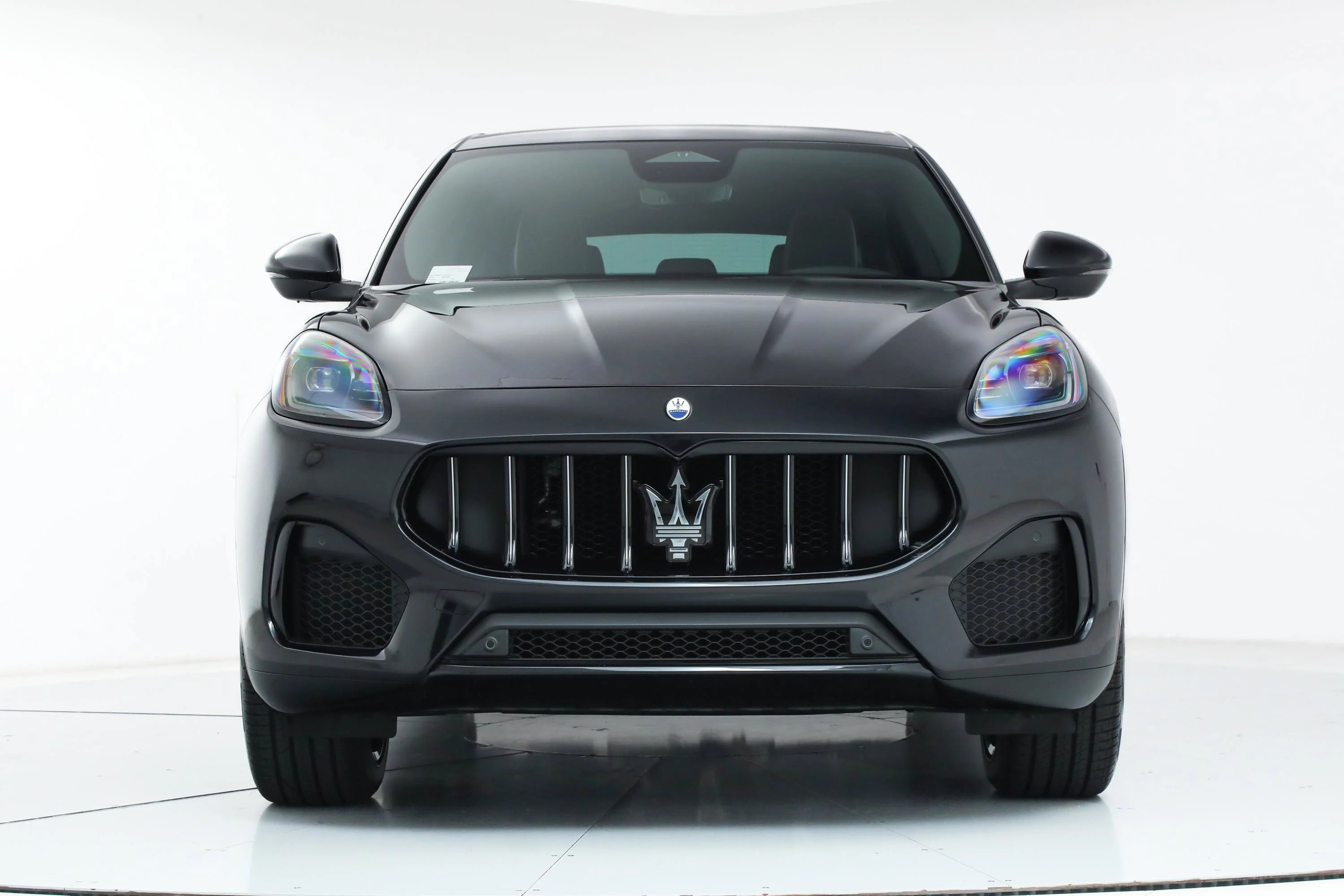 New 2025 Black Maserati  image 8