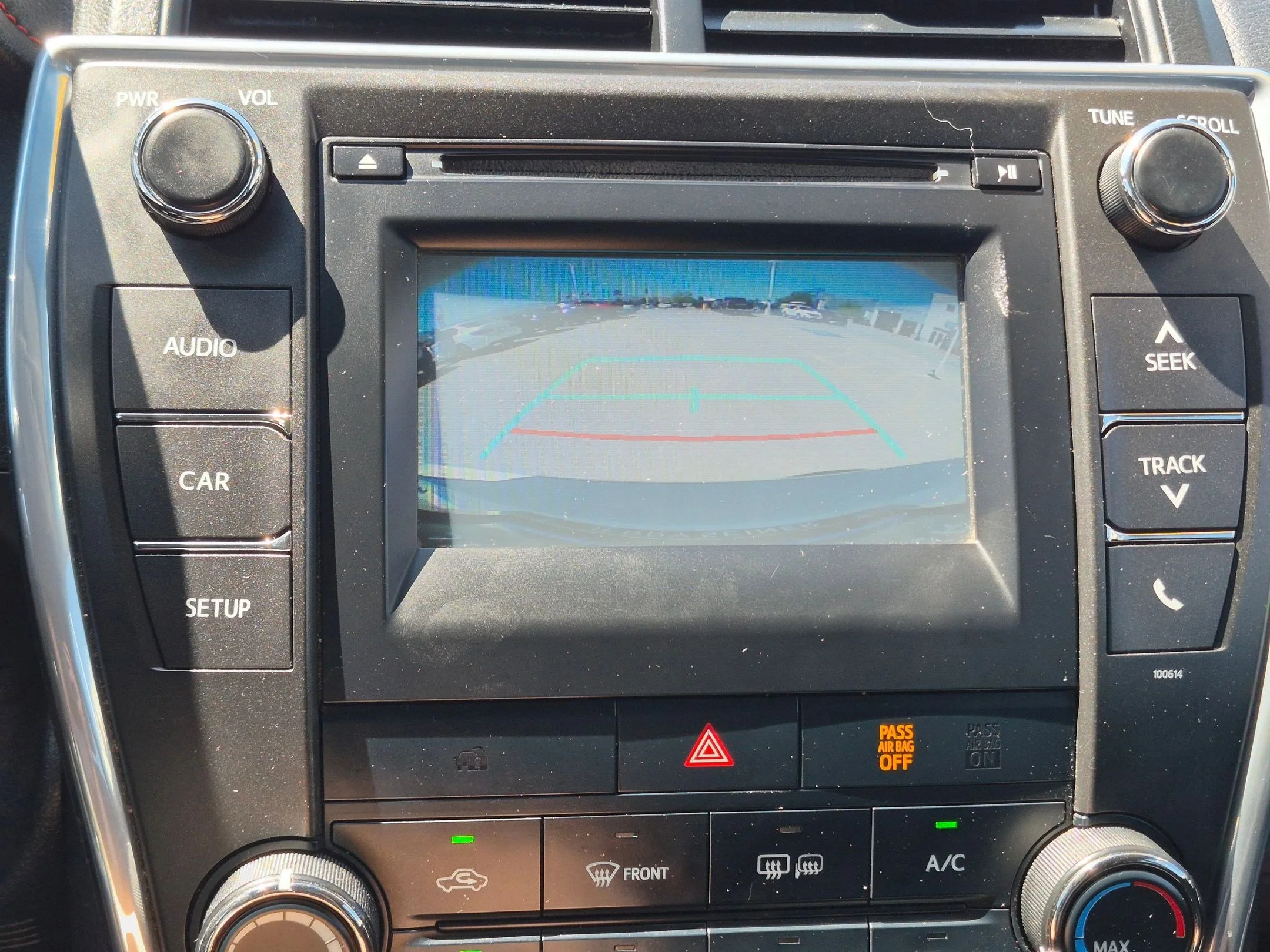Used 2017 Super White Toyota SE image 22