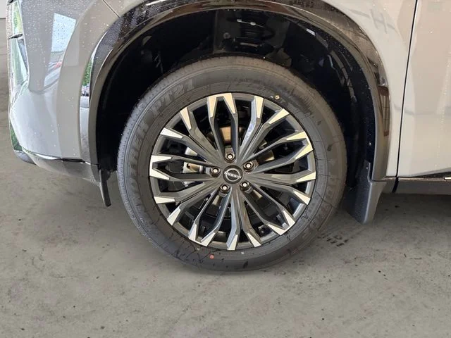 New 2026 Gray Nissan Platinum image 15