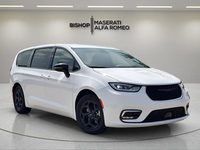2024 Chrysler Pacifica Hybrid Select S Appearance