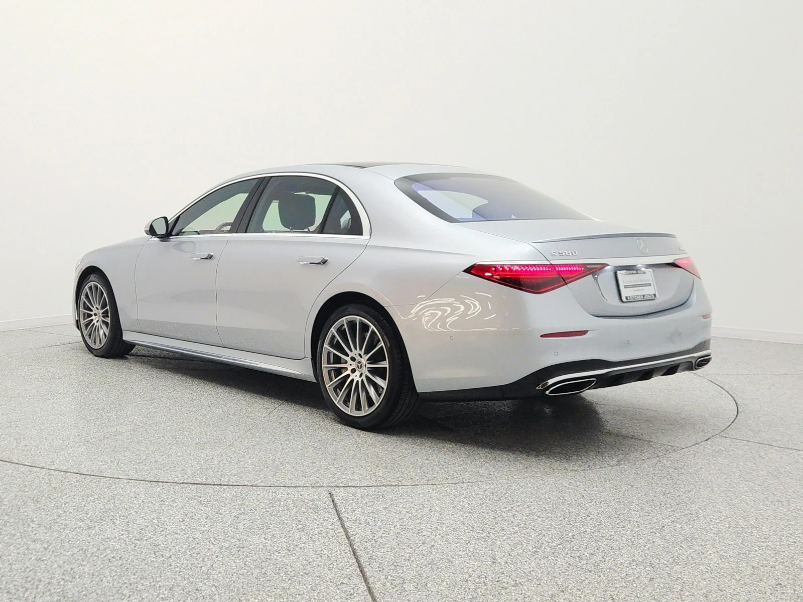 Certified Used 2022 Cirrus Silver Mercedes-Benz S 580 4MATIC® Sedan image 7