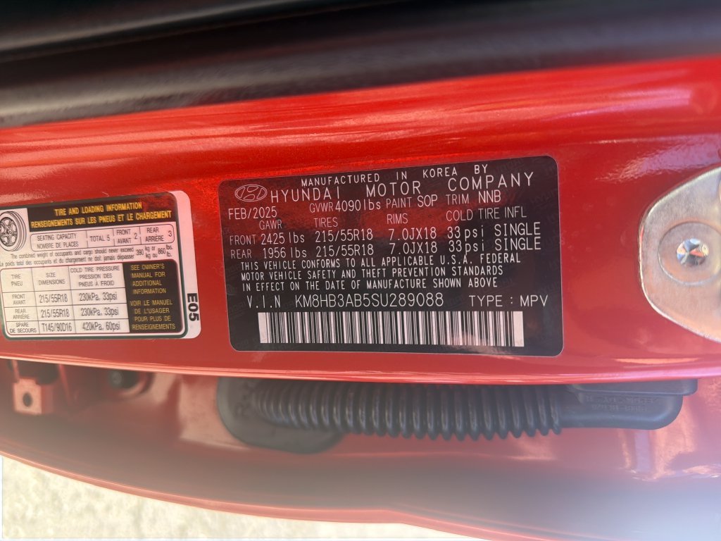 Used 2025 Orange Hyundai SEL image 23