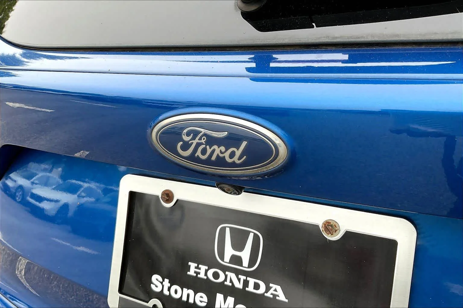 Used 2017 Lightning Blue Metallic Ford SE image 25