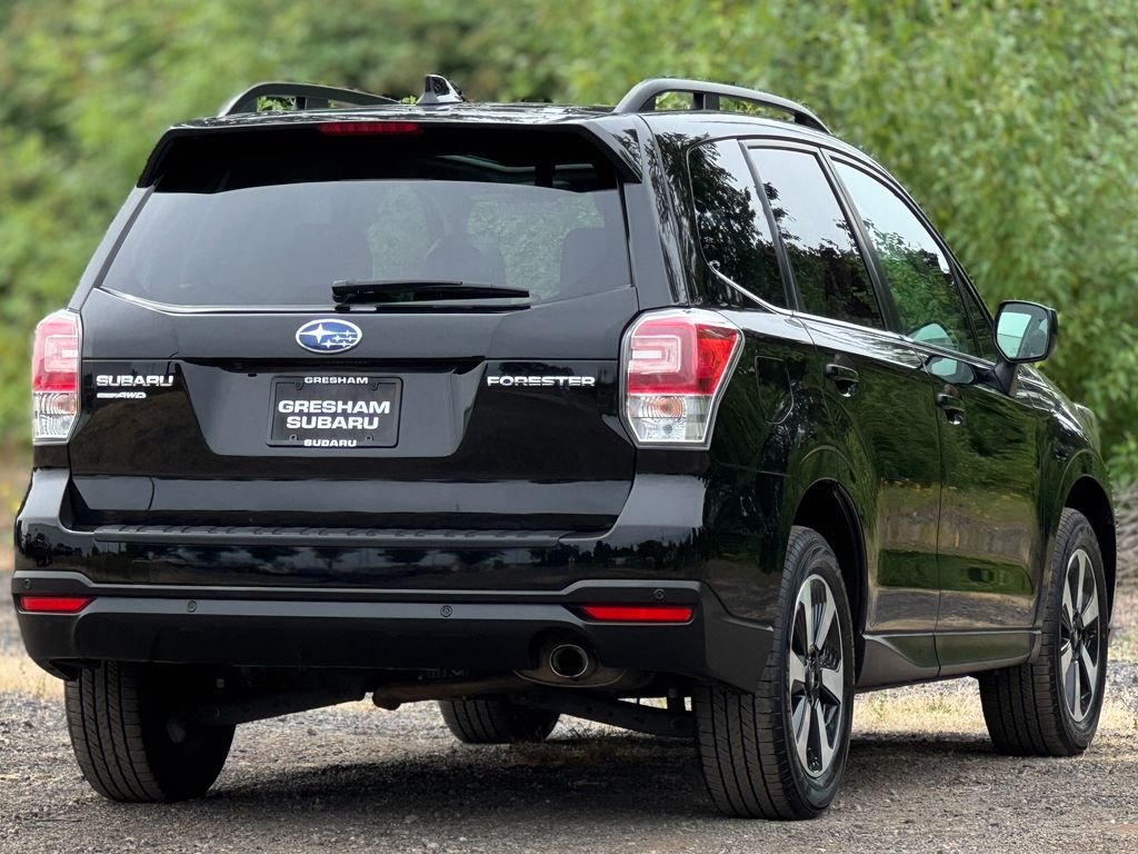 Used 2018 Crystal Black Silica Subaru 2.5i Limited image 7
