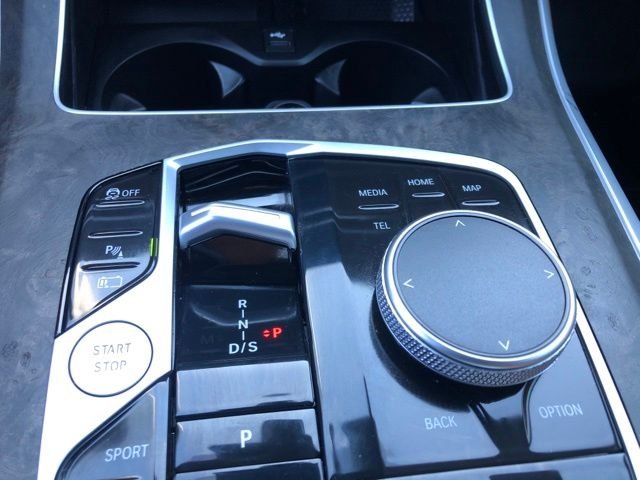 Used 2025 White BMW xDrive50e image 32