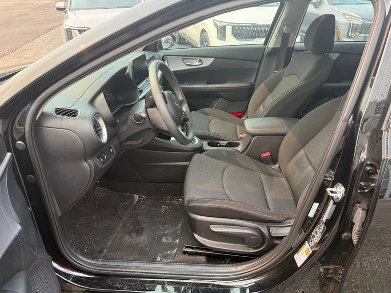 Used 2024 Black Kia LXS image 9