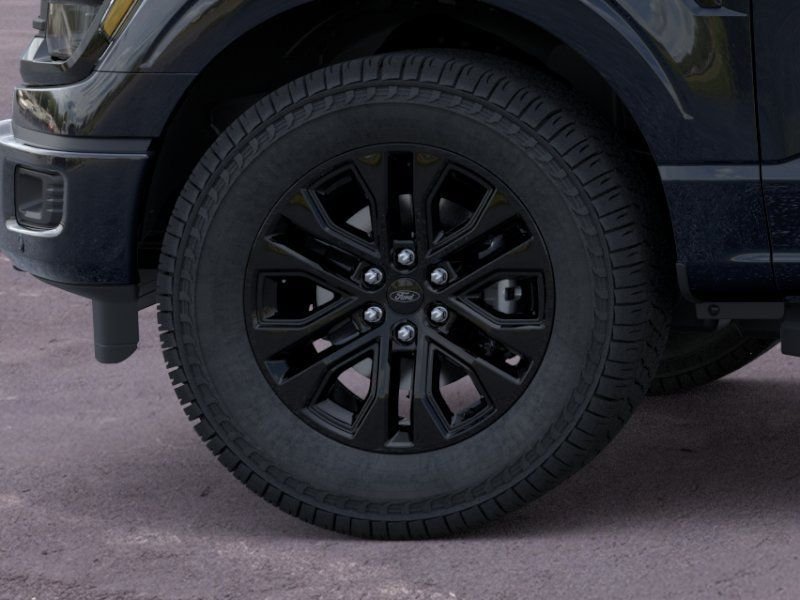 New 2026 Agate Black Metallic Ford XLT image 41