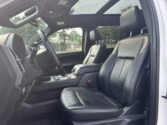 Used 2021 White Ford XLT image 15