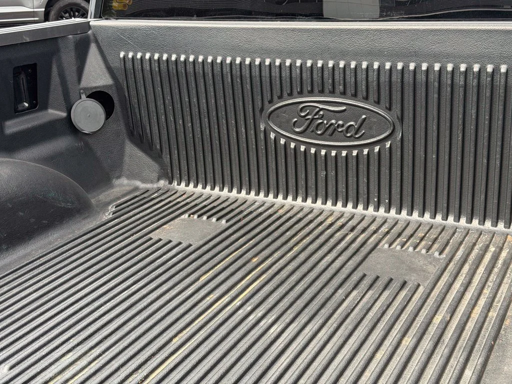 Used 2023 Black Ford XLT image 21