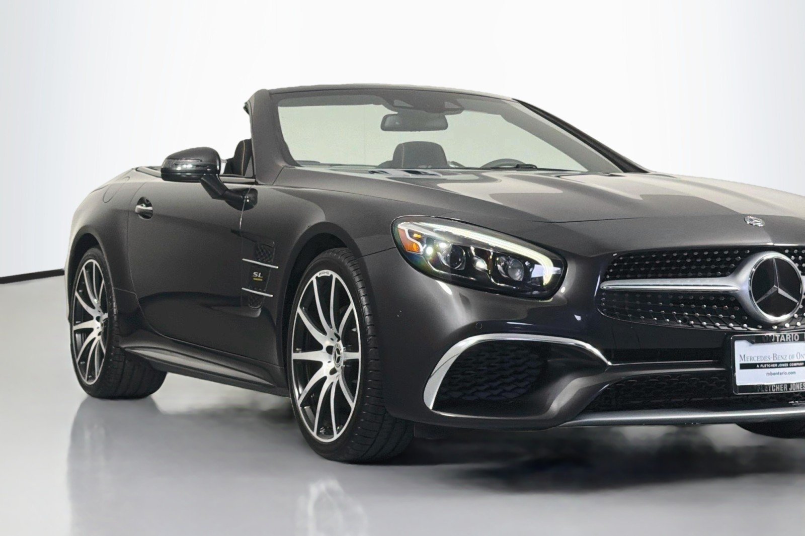 Used 2020 Graphite Grey Metallic Mercedes-Benz 450 image 16