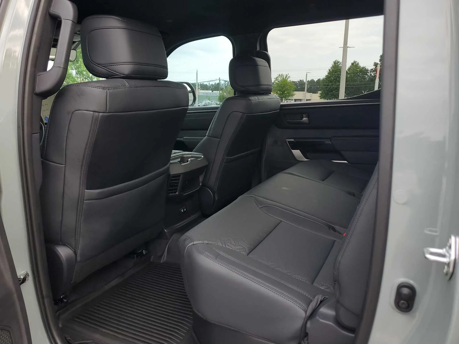 Used 2025 Lunar Rock Toyota Limited image 12