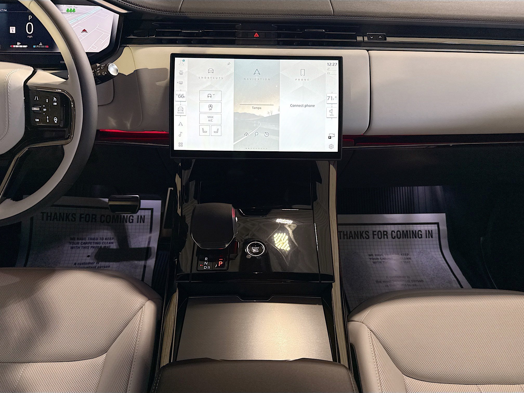 New 2026 Ostuni Pearl White LAND ROVER Dynamic SE image 20