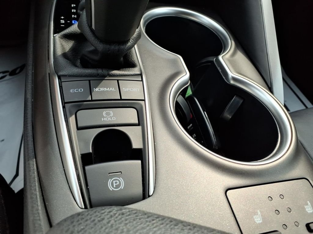 Used 2024 Predawn Gray Mica Toyota XLE image 19