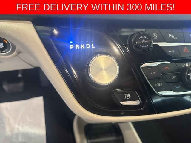 2024 Chrysler Pacifica Touring L - Photo 18