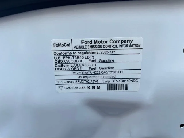 Used 2025 Oxford White Ford Badlands® image 28