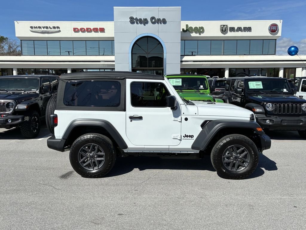 New 2026 Bright White Clear-Coat Exterior Paint Jeep Sport image 4