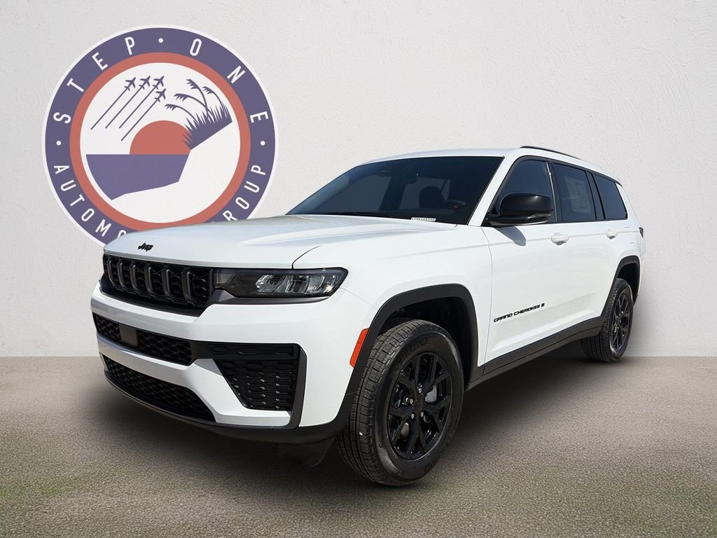New 2026 Bright White Clear-Coat Exterior Paint Jeep Laredo Altitude image 2