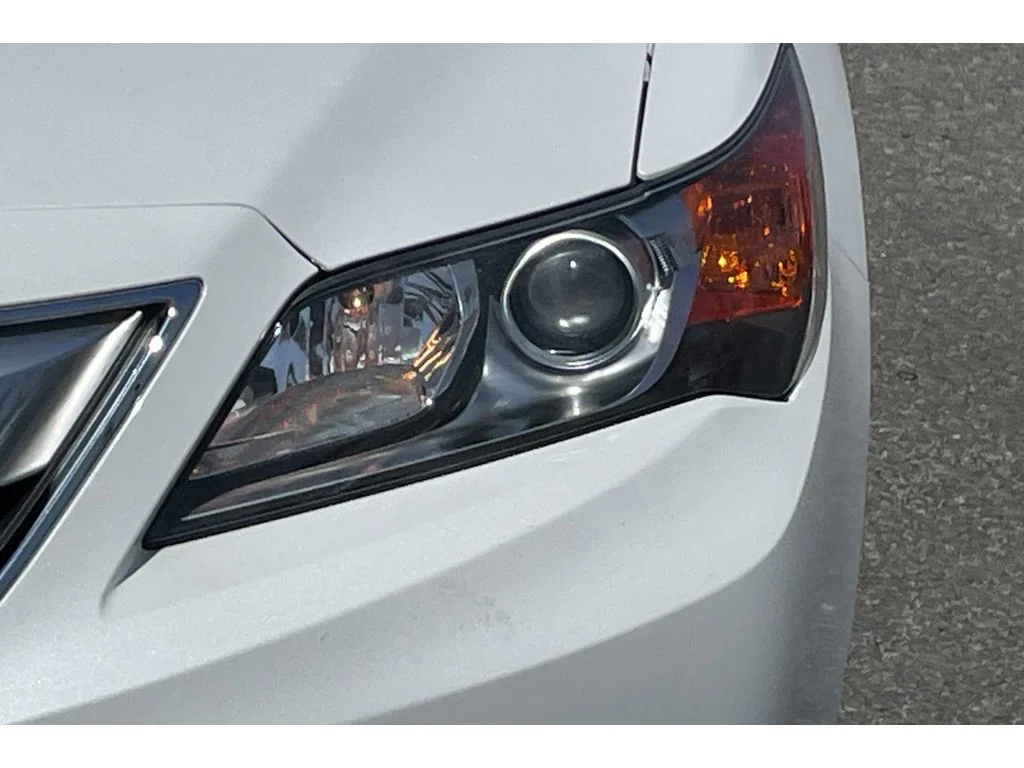 Used 2014 Bellanova White Pearl Acura 2.0L (A5) image 37