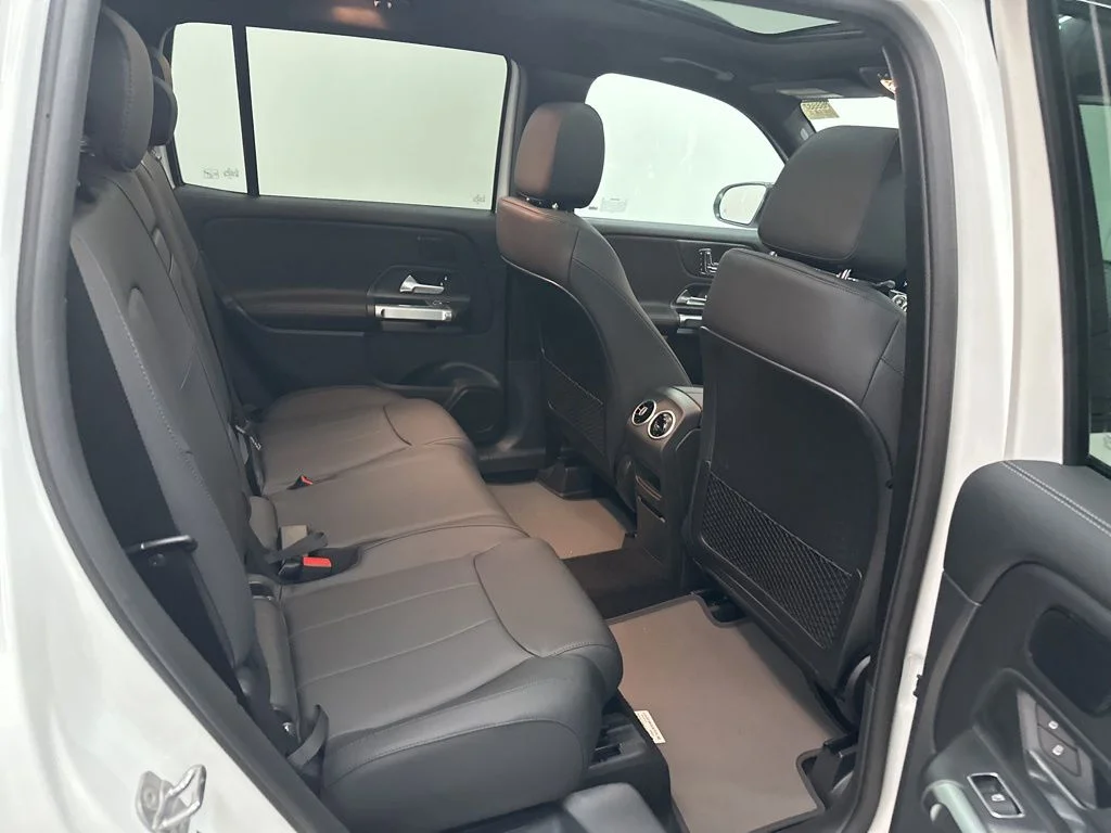Used 2026 White Mercedes-Benz GLB 250 image 23