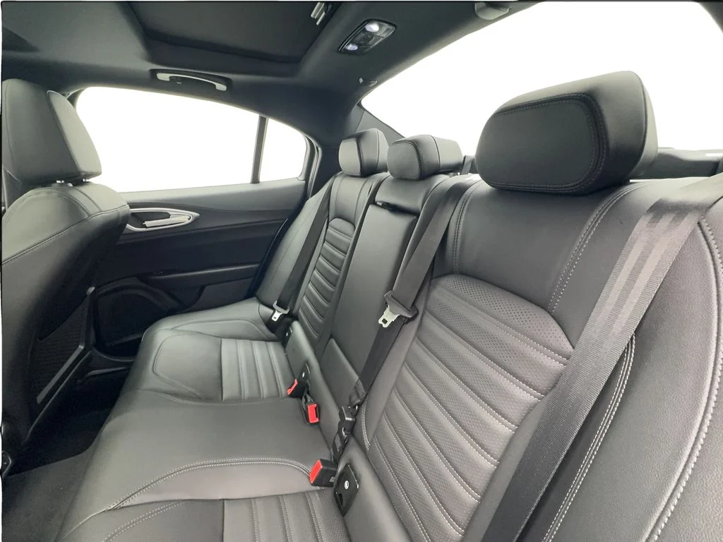 New 2026 Blue Alfa Romeo Base image 25