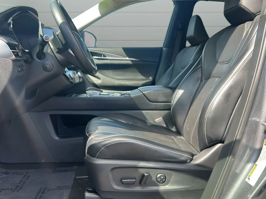 Used 2023 Gray INFINITI LUXE image 10
