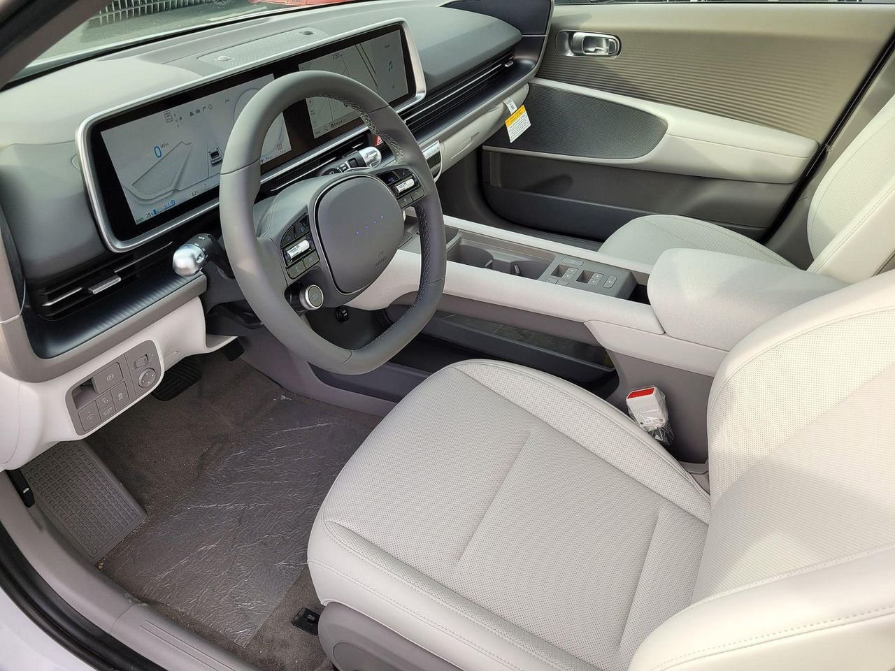 New 2025 White Hyundai SEL image 8