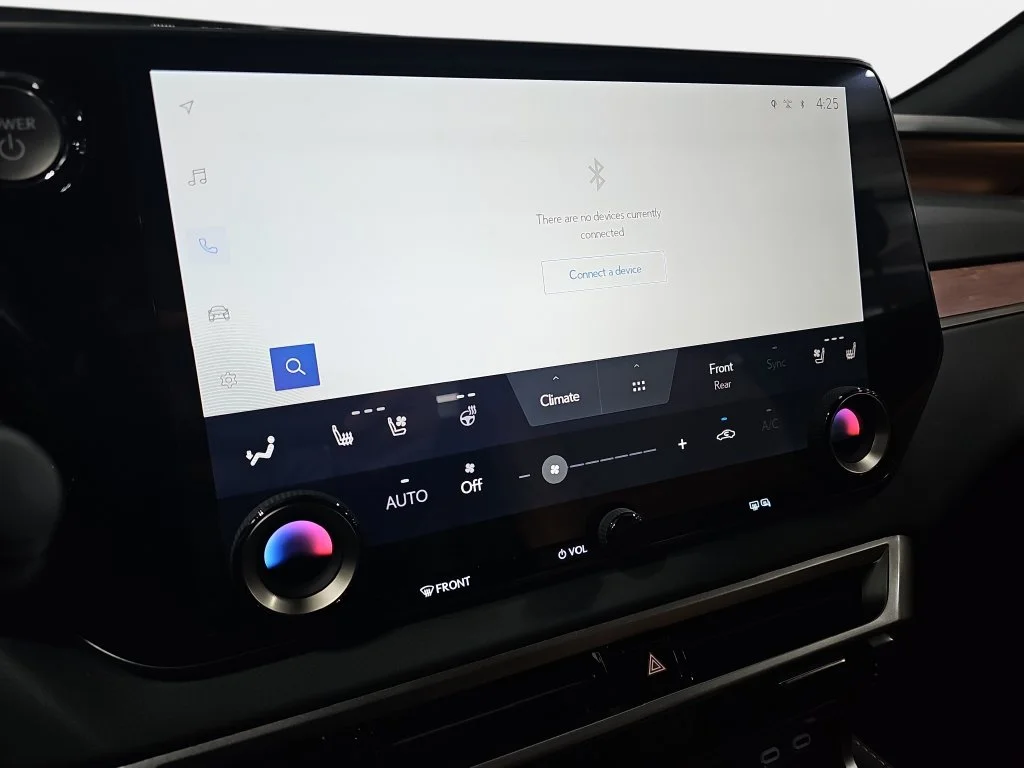 New 2026 Eminent White Pearl Lexus PREMIUM image 19