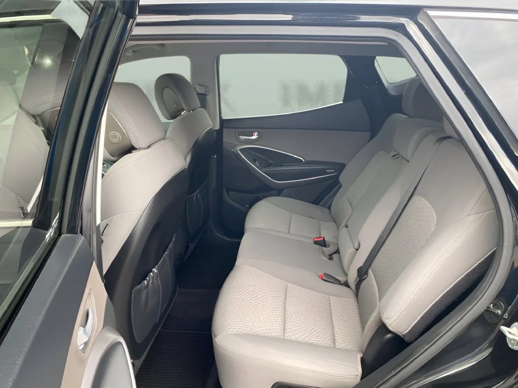 Used 2015  Hyundai  image 12
