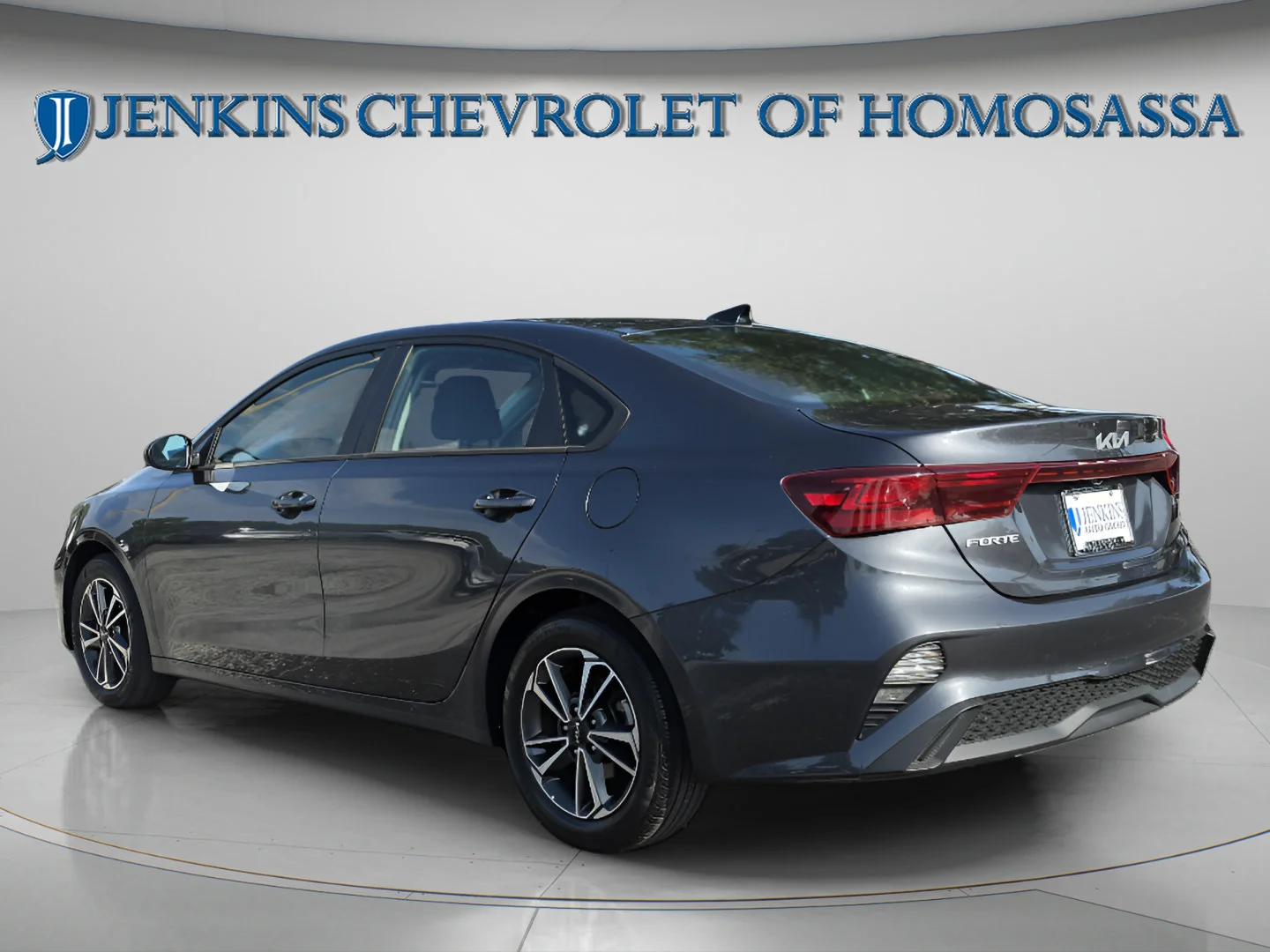 Used 2023 Gravity Gray Kia LXS image 7
