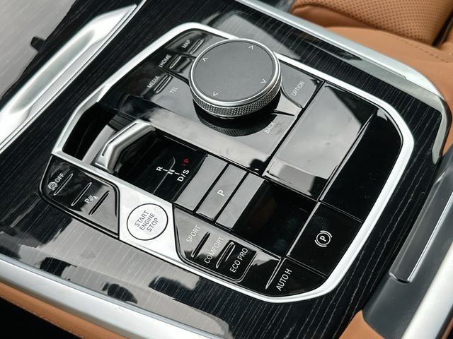 New 2026 Black BMW sDrive40i image 14