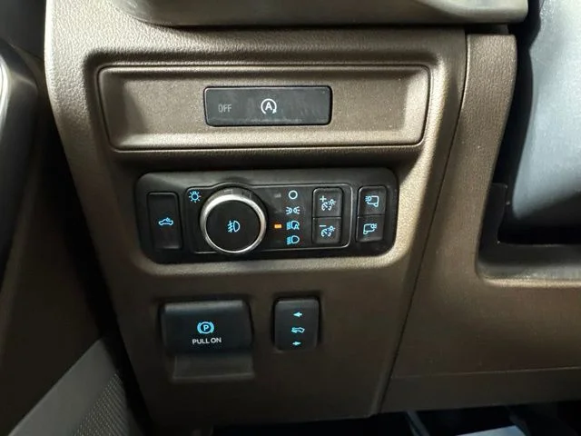 Certified Used 2025 Agate Black Metallic Ford King Ranch image 20