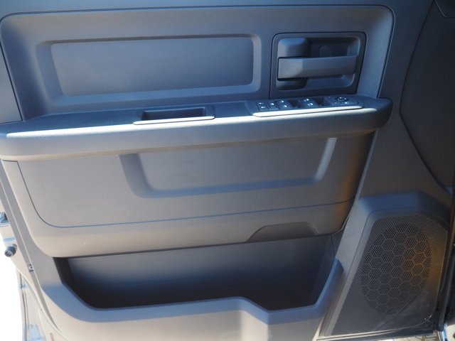 Used 2025 Granite Crystal Metallic Clearcoat Ram Tradesman image 23