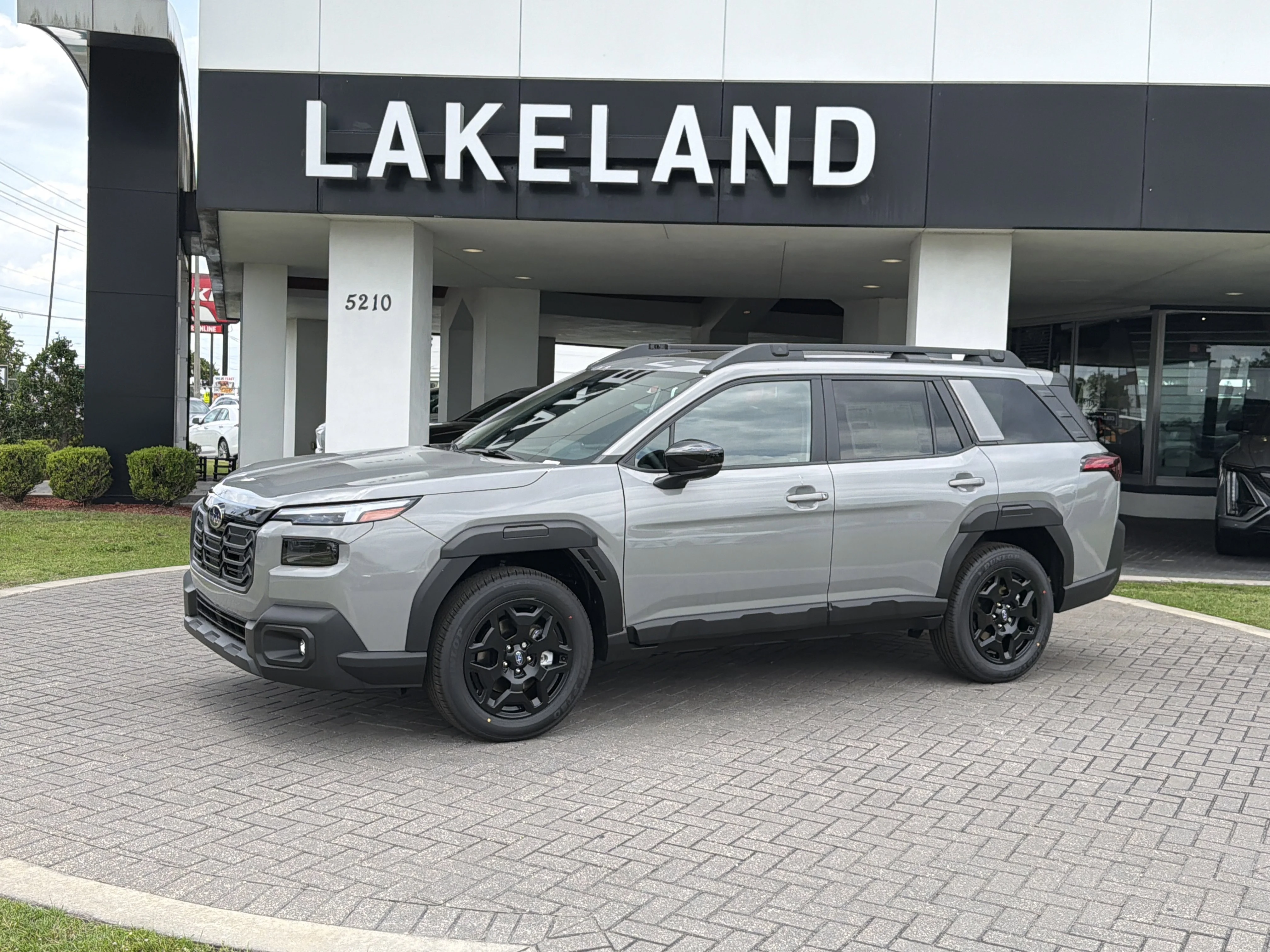 New 2026 RIVER ROCK PEARL Subaru Limited image 2
