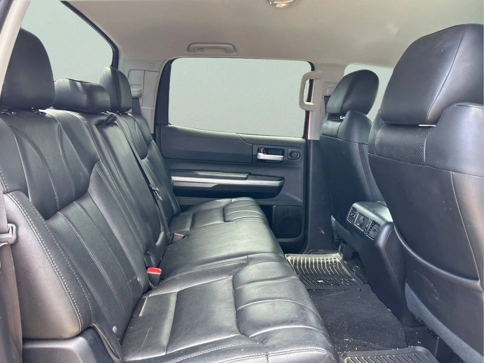 Used 2017 Barcelona Red Metallic Toyota SR5 image 11