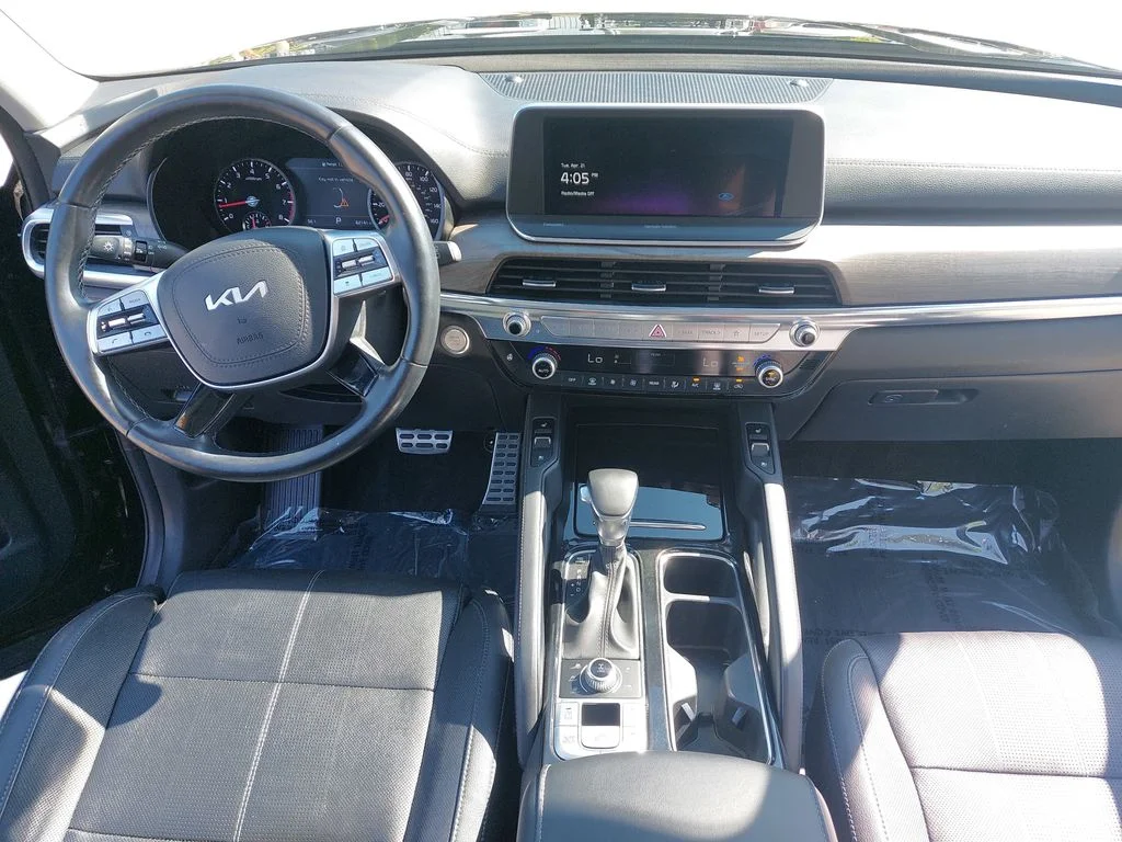 Used 2022 Black Kia SX image 9