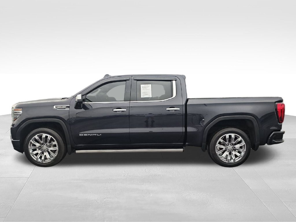 Used 2022 Silver GMC Denali image 2