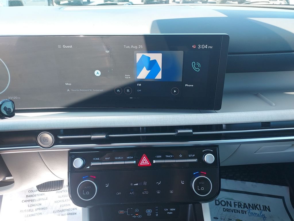 Used 2025 Green Hyundai SEL Convenience image 21