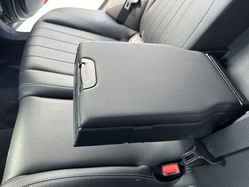 Used 2018 Selenite Gray Metallic Mercedes-Benz E 300 4MATIC® image 38