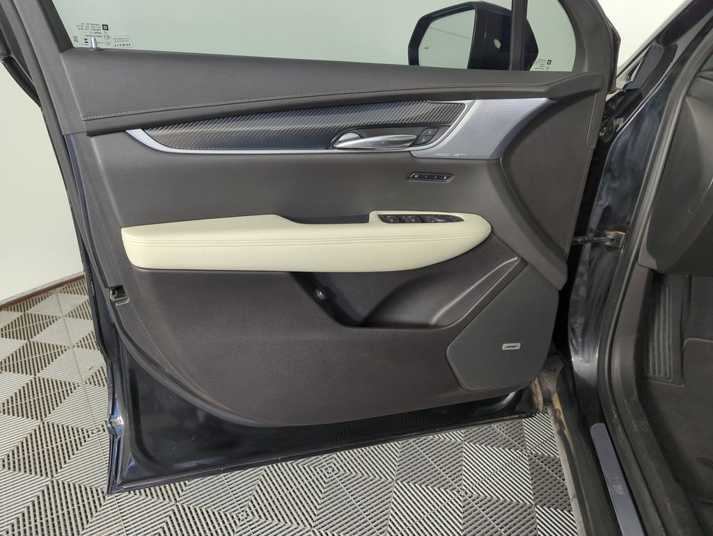 Used 2024 Black Cadillac Sport image 17