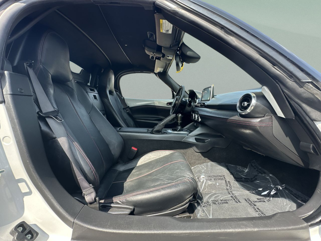 Used 2016 White Mazda Grand Touring image 32