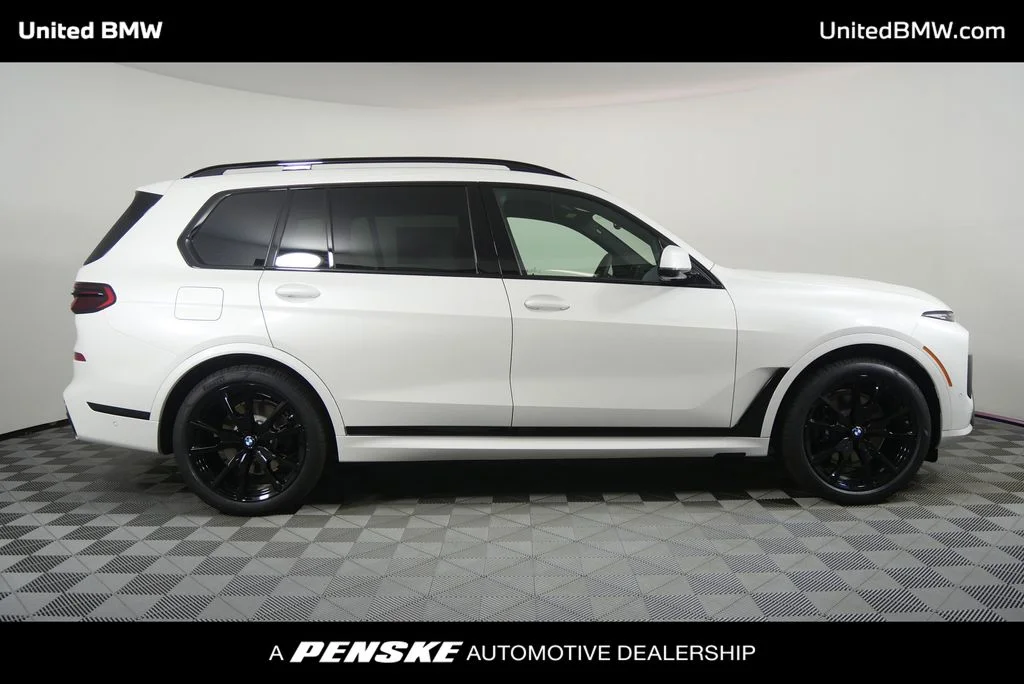 New 2027 Mineral White Metallic BMW xDrive40i image 2