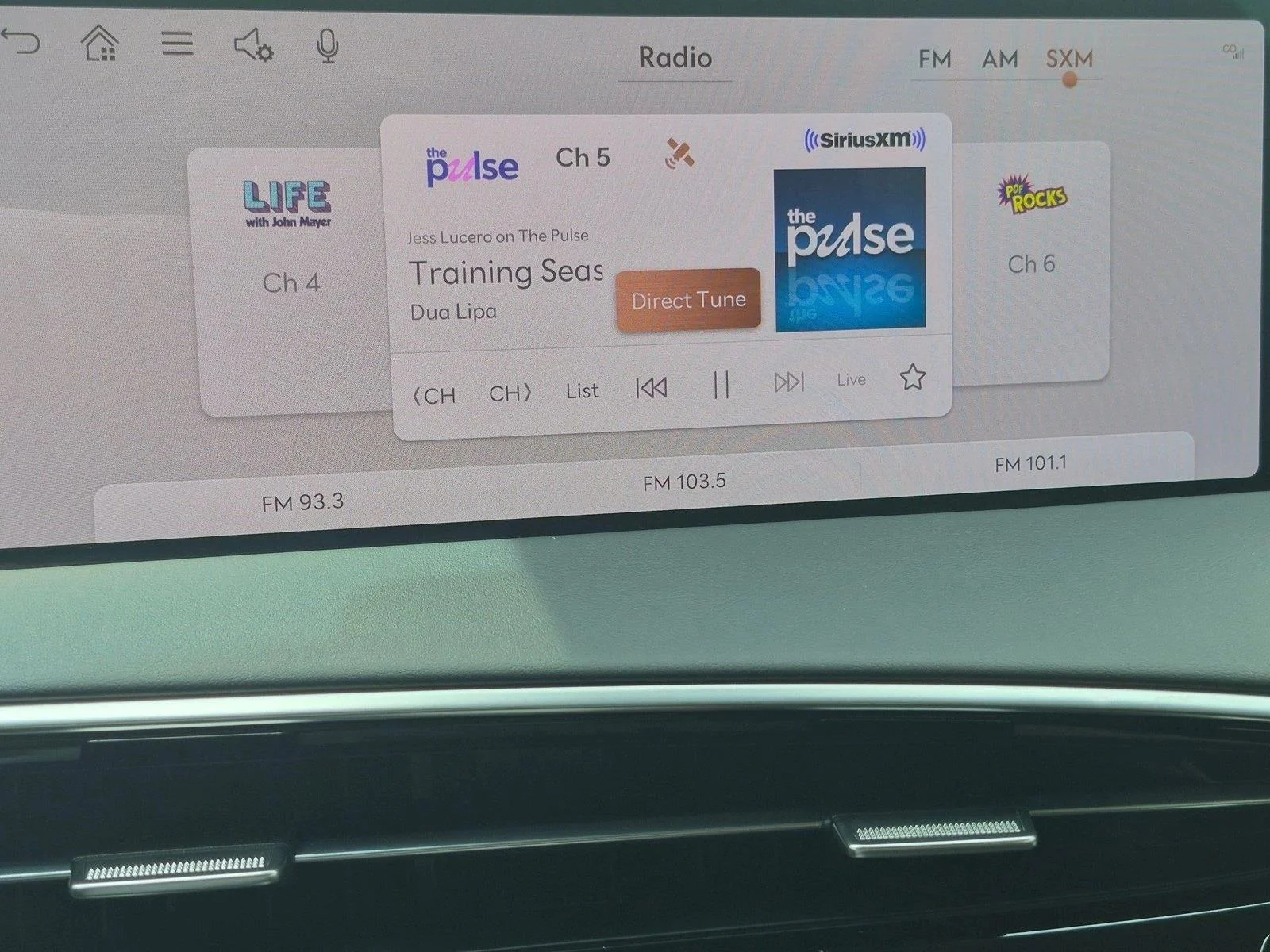 2026 GENESIS GV70 Standard - Photo 14