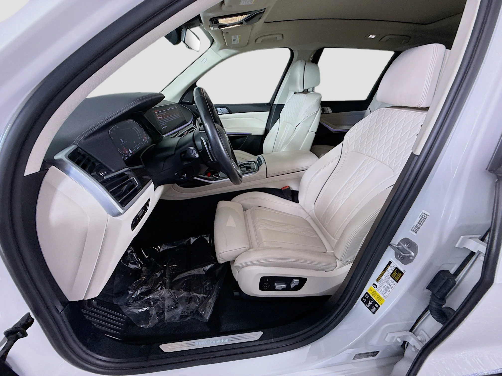 Used 2020 Mineral White Metallic BMW xDrive40i image 18