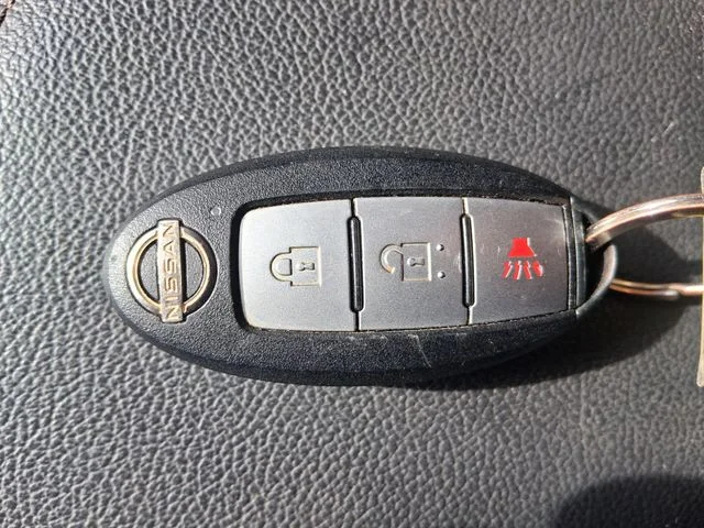Used 2022 Blue Nissan S image 14