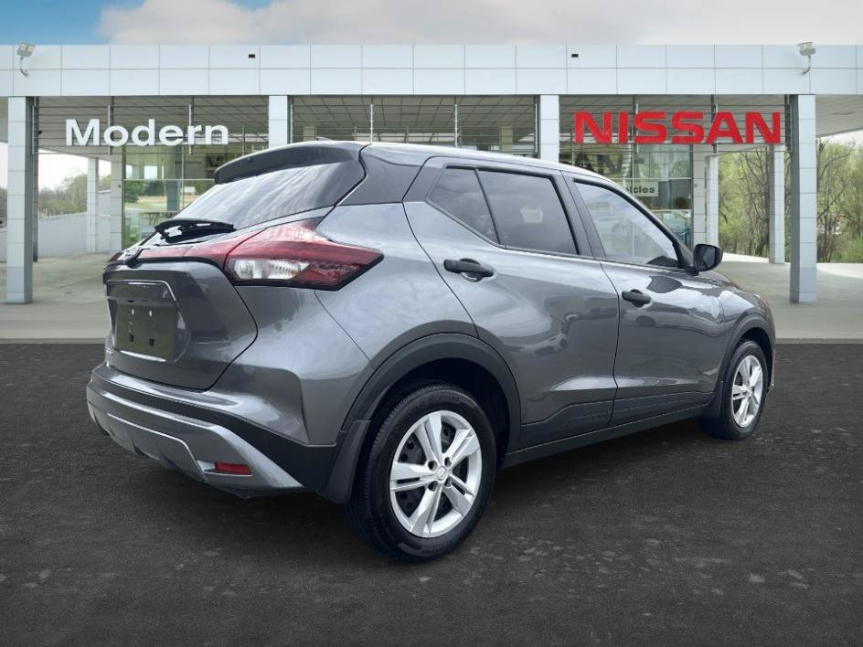 Certified Used 2024 Gun Metallic Nissan S image 5
